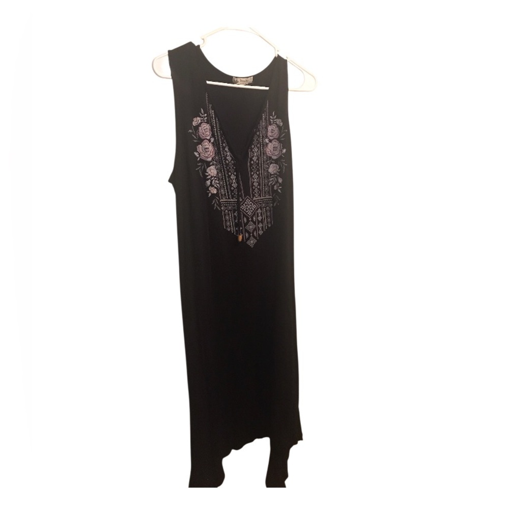 Unity Black Sleeveless Embroidered Maxi Dress with Pink Floral Detail Size 1X
